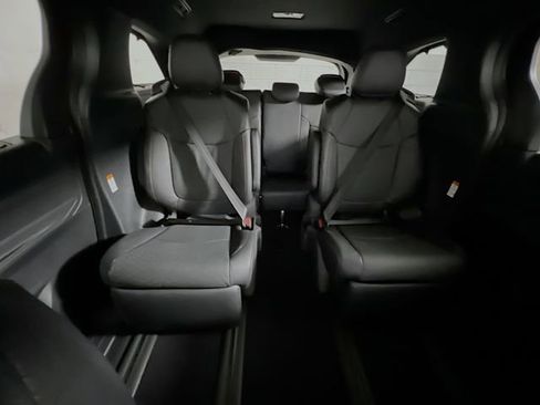 New 2026 Toyota Sienna Limited FWD image 30