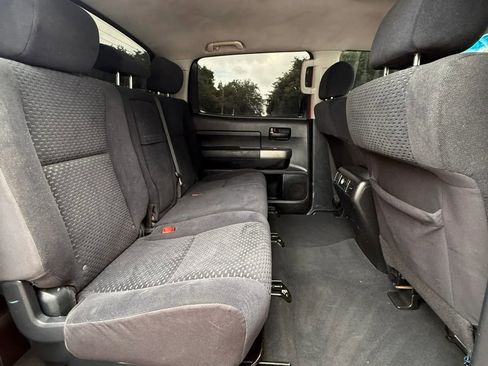 Used 2011 Toyota Tundra 4x4 CrewMax w/ SR5 Pkg image 12