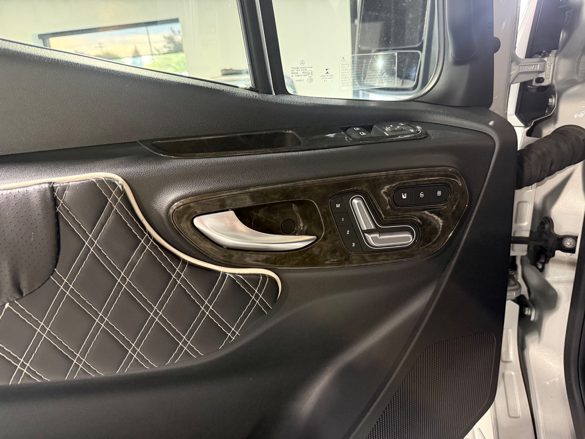 Used 2019 Mercedes-Benz Sprinter 4x4 170 image 26