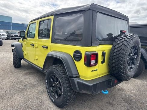 Used 2023 Jeep Wrangler Unlimited w/ Cold Weather Group AWD/4WD image 6