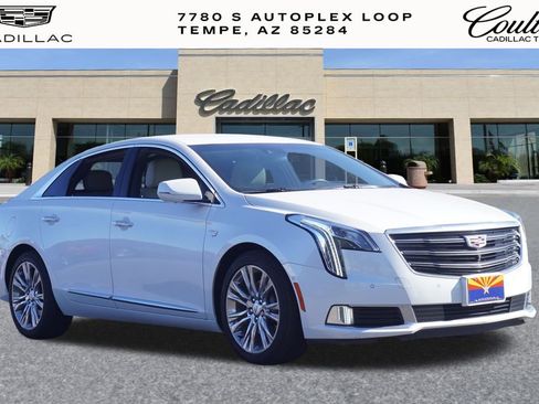 Used 2019 Cadillac XTS Luxury w/ Driver Awareness Package image 4