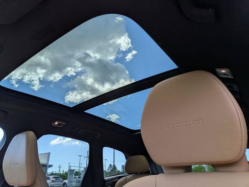 Used 2019 Volvo XC60 T5 Inscription w/ Protection Package Premier AWD/4WD image 12