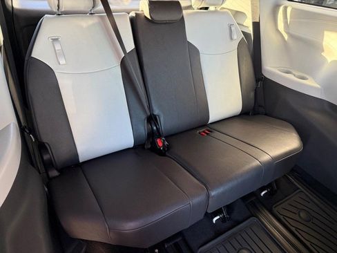 Used 2023 Toyota Sienna XSE image 12