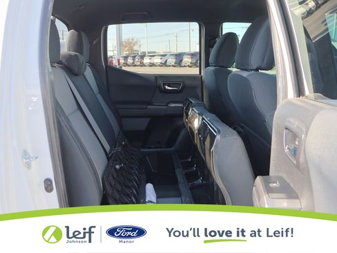 Used 2023 Toyota Tacoma TRD Off-Road image 32