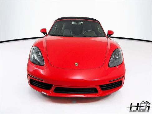 Used 2019 Porsche 718 Boxster Base image 3