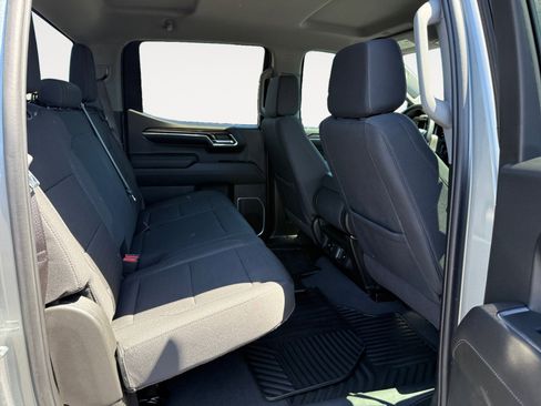 Used 2024 Chevrolet Silverado 1500 LT AWD/4WD image 18