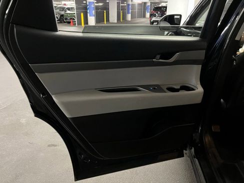 Used 2021 Hyundai Palisade SE image 16