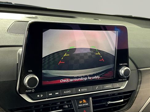 Certified 2024 Nissan Altima 2.5 SV FWD image 14
