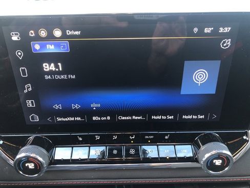 Used 2024 Chevrolet Colorado Z71 w/ Z71 Convenience Package 2 image 15