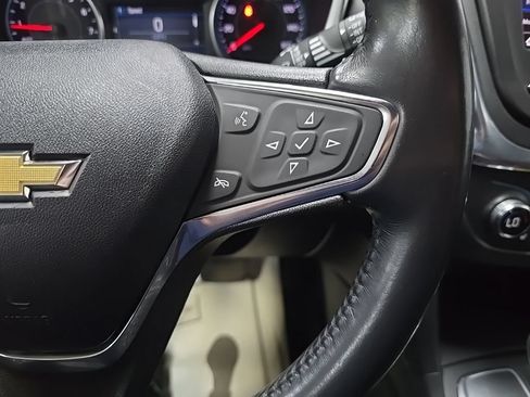 Used 2021 Chevrolet Equinox LT FWD image 22