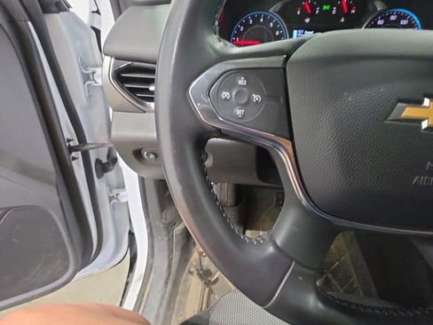 Used 2019 Chevrolet Traverse LT AWD/4WD image 12