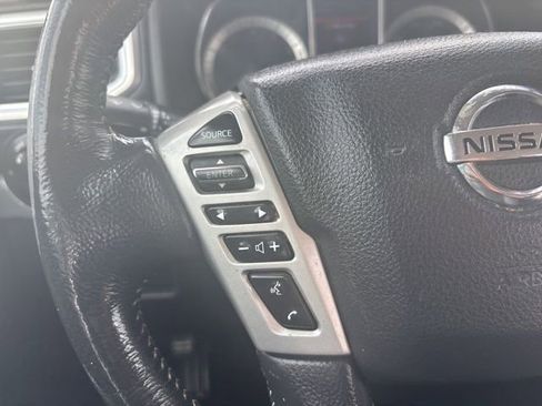 Used 2019 Nissan Titan PRO-4X AWD/4WD image 23