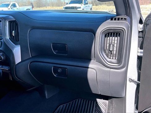 Used 2020 Chevrolet Silverado 1500 Custom w/ Custom Value Package image 27