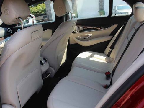 Used 2019 Mercedes-Benz E 300 image 26