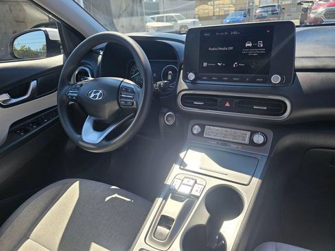 Used 2023 Hyundai Kona SE FWD image 11