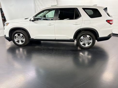 Certified 2024 Honda Pilot EX-L image 2