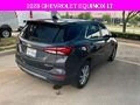 Used 2023 Chevrolet Equinox LT FWD image 3