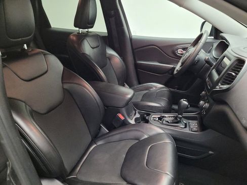 Used 2020 Jeep Cherokee Latitude Plus FWD image 21