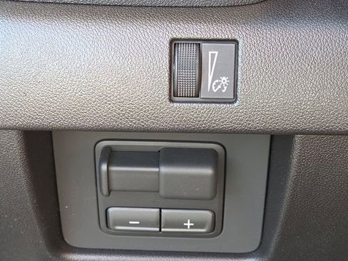 New 2026 GMC Canyon Elevation w/ Convenience Package image 18