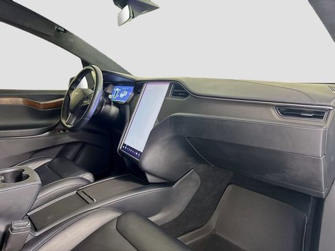 Used 2019 Tesla Model X Long Range image 26