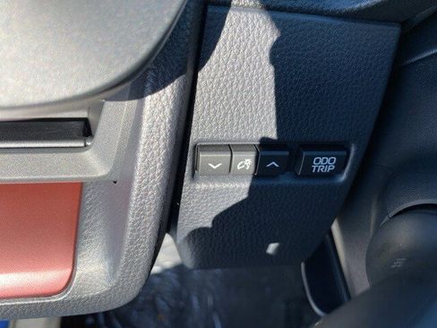 New 2025 Toyota Prius Plug-In Hybrid image 36