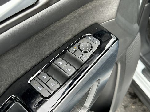New 2026 Nissan Pathfinder SL AWD/4WD image 22
