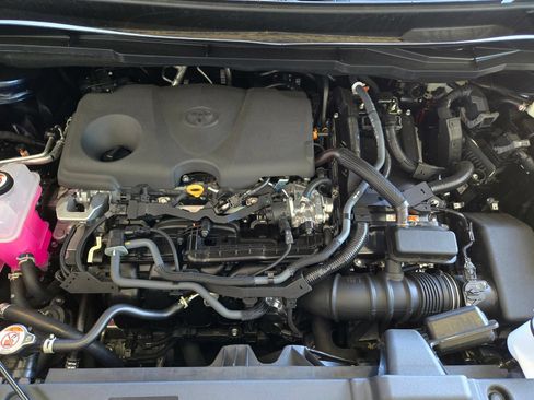 Certified 2026 Toyota Sienna Limited FWD image 28