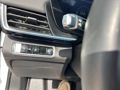 Used 2024 Buick Envision Preferred image 18