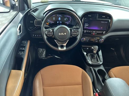 Used 2025 Kia Soul EX image 21