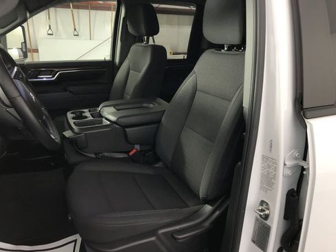 Used 2024 Chevrolet Silverado 2500 LT AWD/4WD image 50