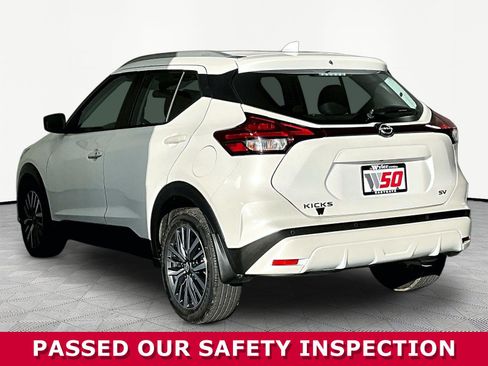 Used 2024 Nissan Kicks SV FWD image 4