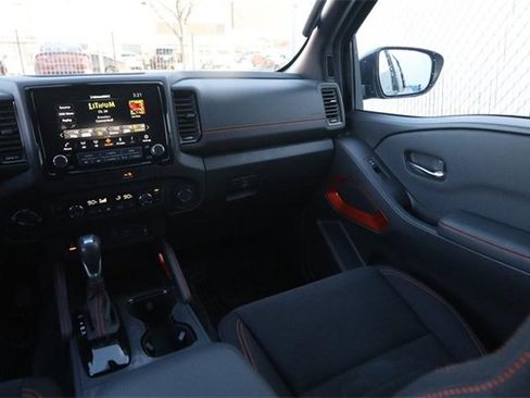 Certified 2022 Nissan Frontier PRO-4X image 24