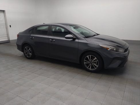 Used 2023 Kia Forte LXS FWD image 11