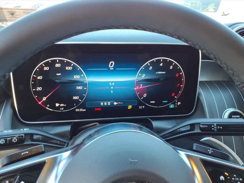 Used 2026 Mercedes-Benz GLC 300 4MATIC image 18