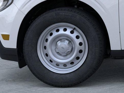 New 2025 Ford Maverick XL image 20