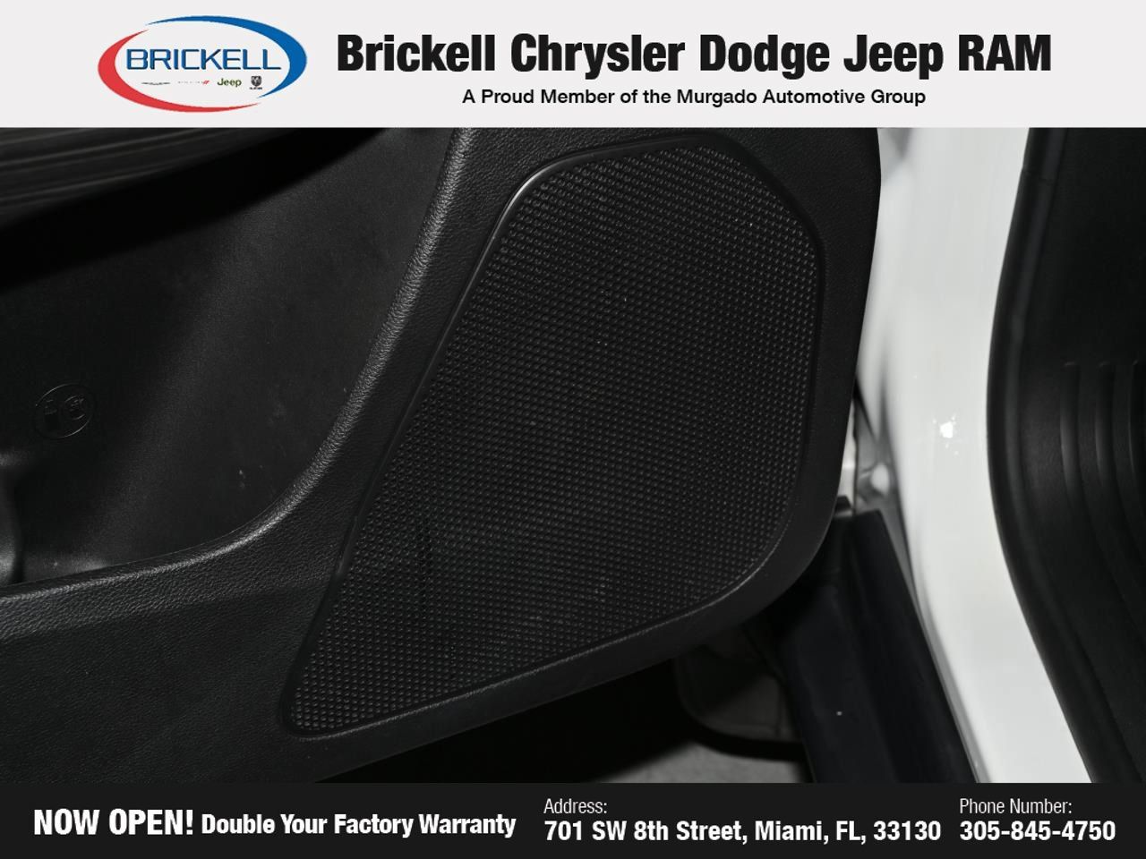 Used 2015 Jeep Cherokee Trailhawk w/ Comfort/Convenience Group AWD/4WD image 23