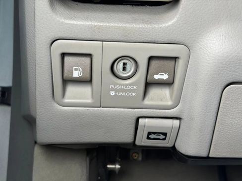 Used 2004 Lexus LS 430 RWD image 35