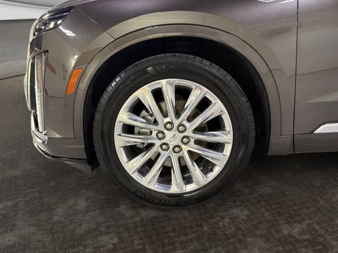 Used 2020 Cadillac XT6 Premium Luxury w/ Platinum Package FWD image 21