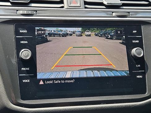 Certified 2024 Volkswagen Tiguan SE AWD/4WD image 20