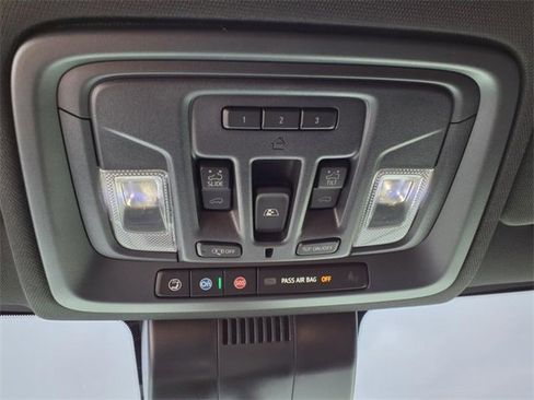 Used 2025 Chevrolet Silverado 3500 High Country w/ High Country Premium Package image 24