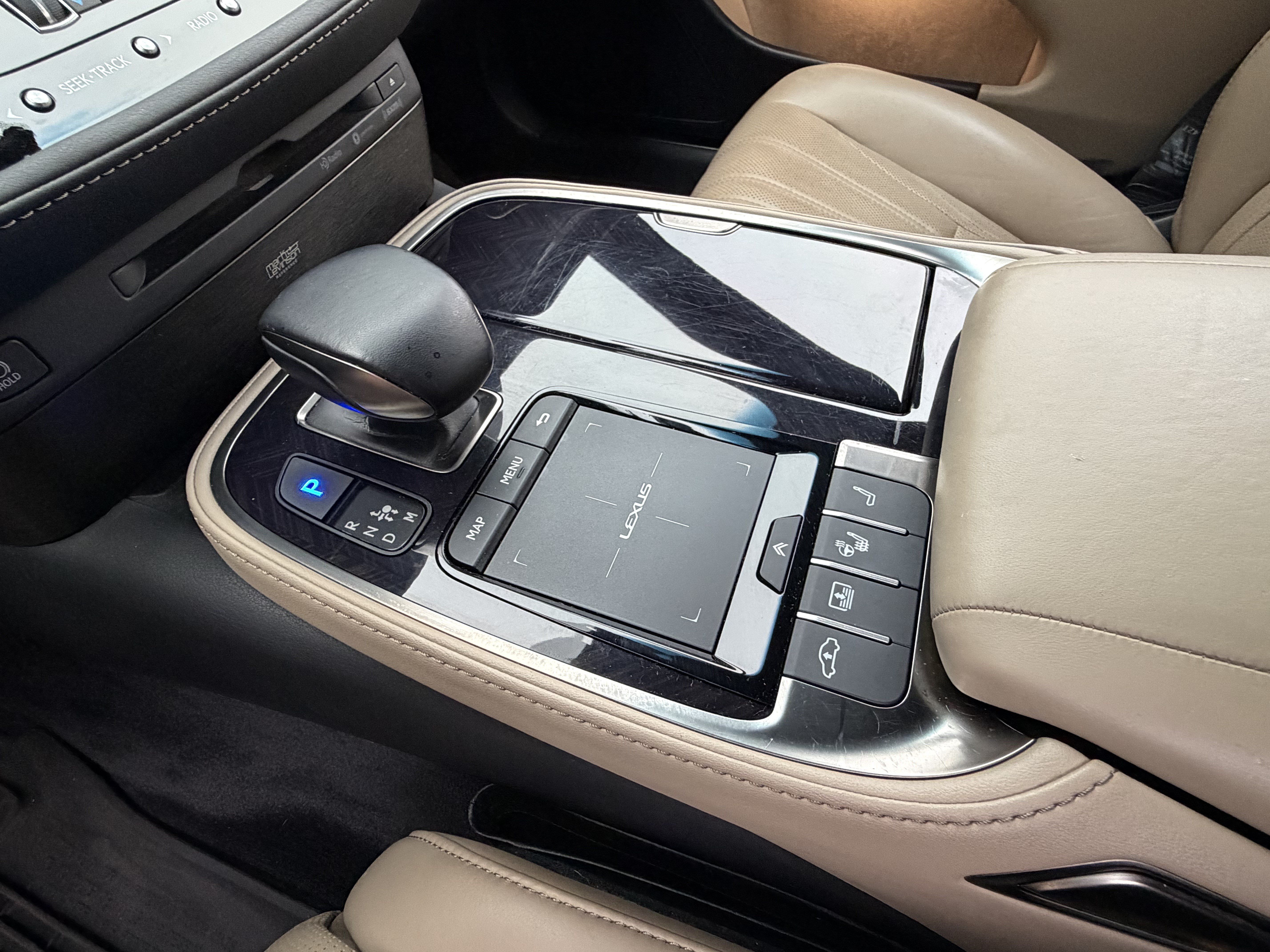 Used 2022 Lexus LS 500 w/ Interior Upgrade Package RWD image 28