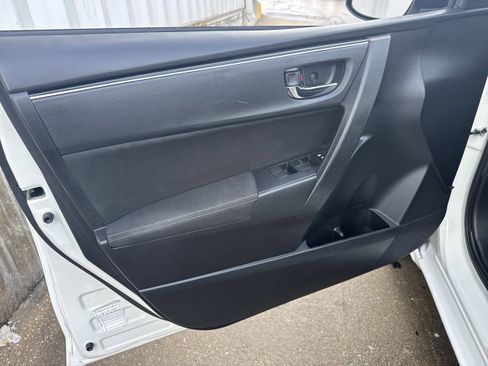 Used 2019 Toyota Corolla LE image 6