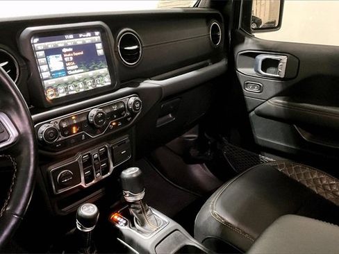 Used 2021 Jeep Wrangler Unlimited Sahara image 6