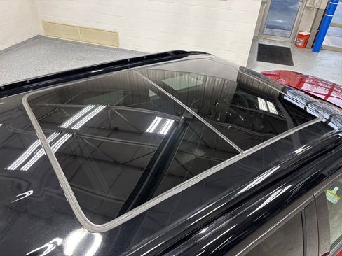 Used 2023 Chevrolet Blazer RS image 9