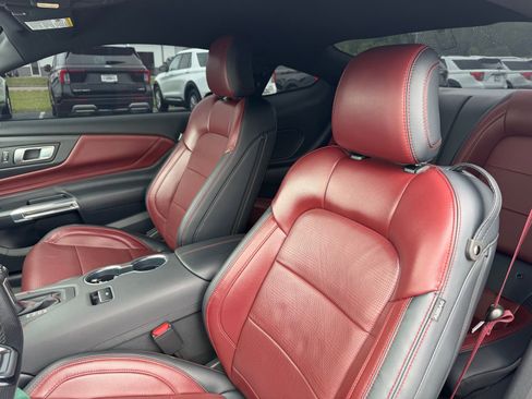Used 2025 Ford Mustang GT Premium RWD image 11