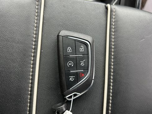 Used 2023 Cadillac Escalade ESV Sport Platinum w/ Heavy-Duty Trailer Package image 38