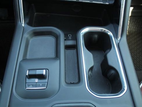 Certified 2025 GMC Sierra 2500 Denali Ultimate AWD/4WD image 34