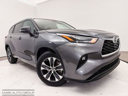 Used 2022 Toyota Highlander XLE