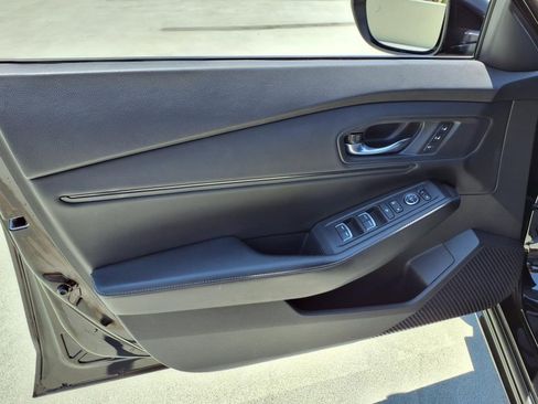 Used 2024 Honda Accord Sport image 11