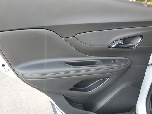 Used 2022 Buick Encore Preferred w/ Safety Package image 14